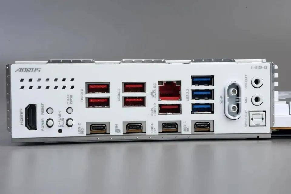 嘉X3D系列主板免费提升游戏性能开元ky棋牌高端主板“模范生”技(图5)